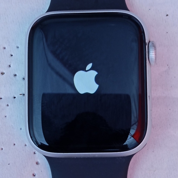 $$275$$-APPLE-WATCH-SERIRS-5-44MMGPS+CELLULAR